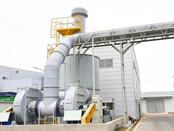 Thiết bị xử lý khí thải